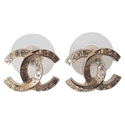 clou d'oreille chanel|Boucles d'oreilles en or et diamant .